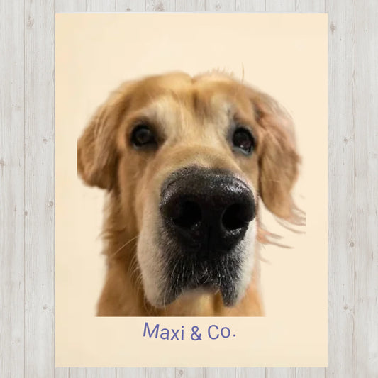 Maxi & Co. Personalized Pet Throw Blanket – Cozy & Custom